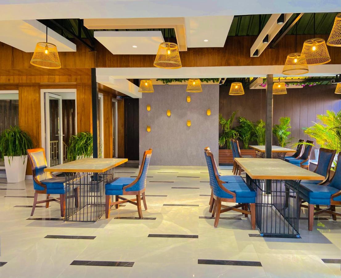 Aura Rooms Dehradun Zewnętrze zdjęcie