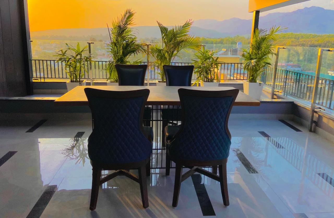 Aura Rooms Dehradun Zewnętrze zdjęcie