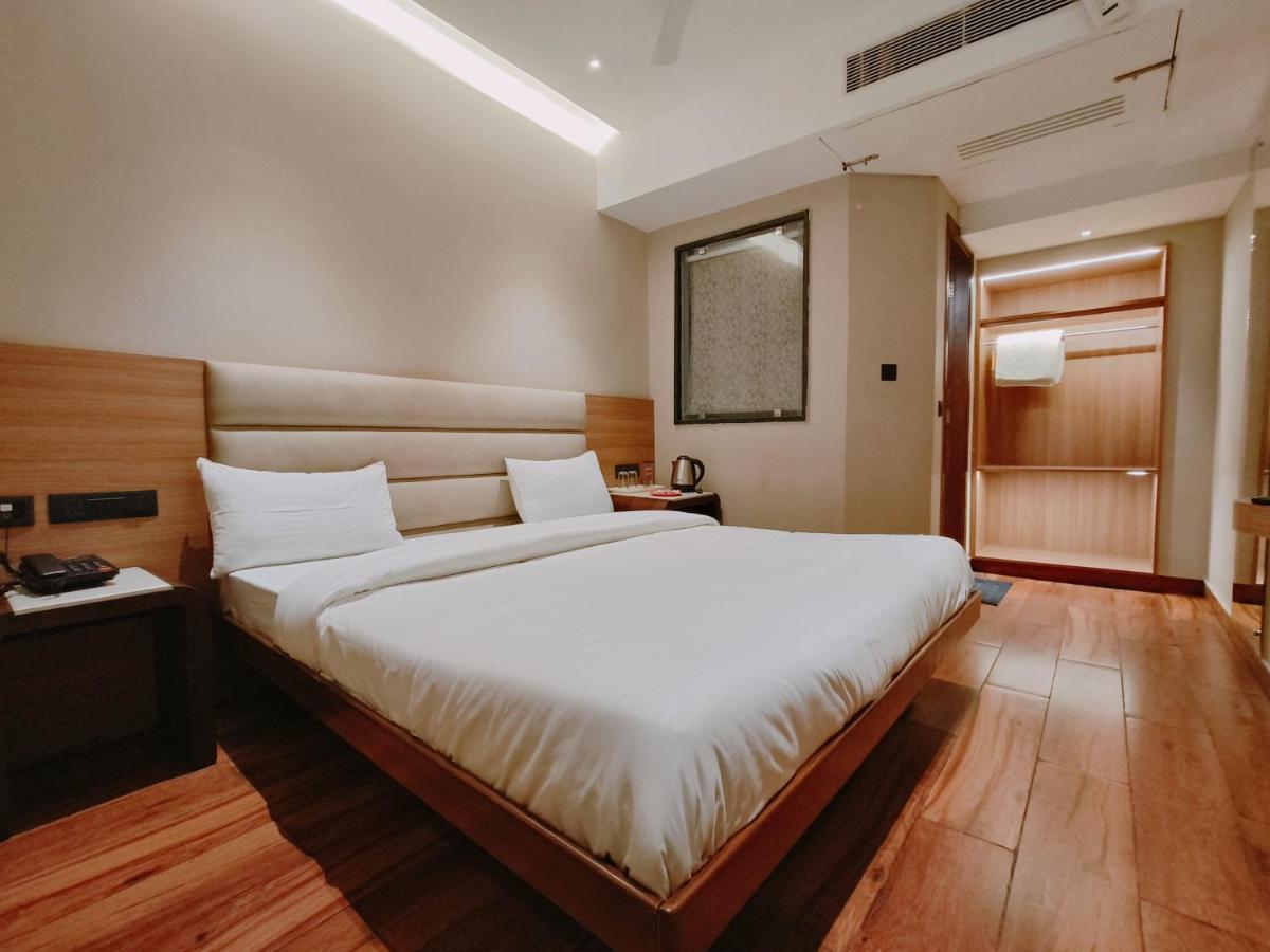 Aura Rooms Dehradun Zewnętrze zdjęcie