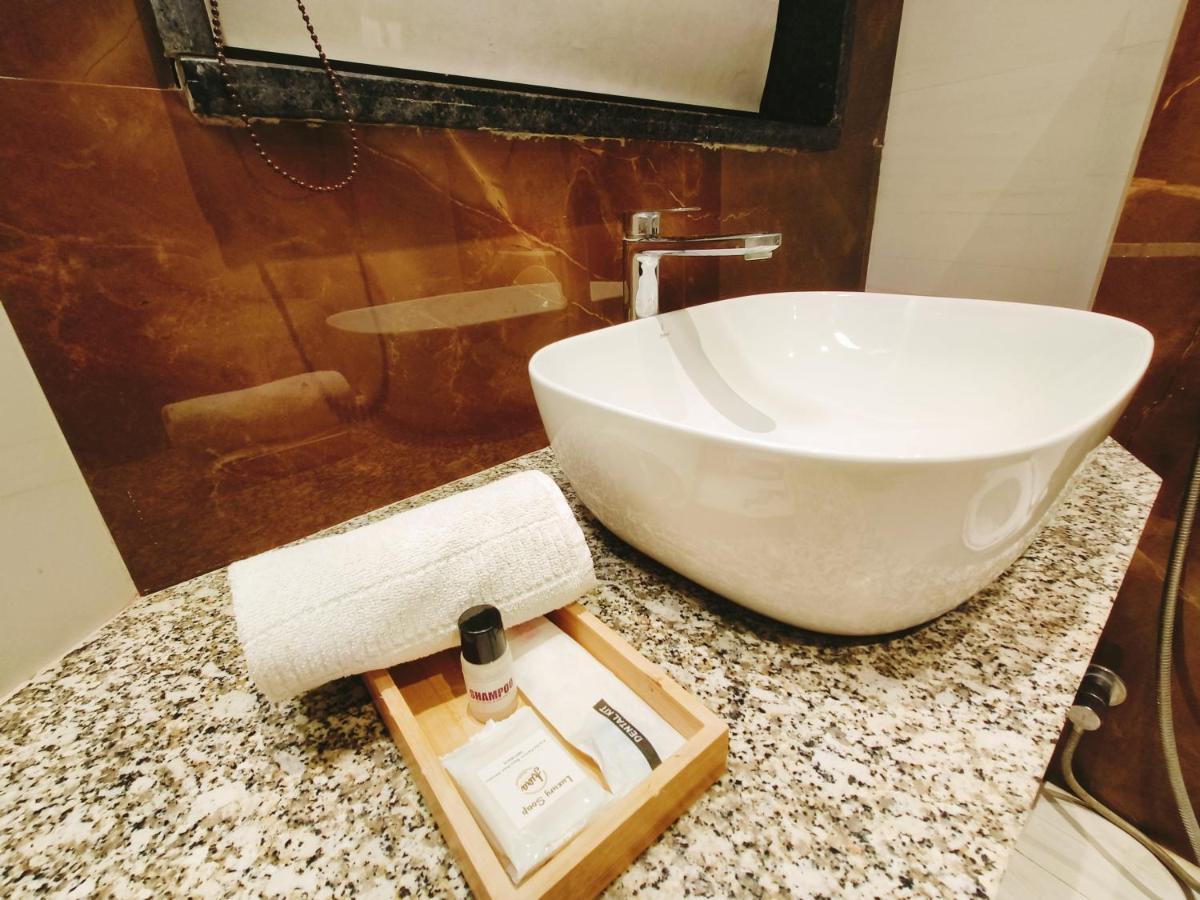 Aura Rooms Dehradun Zewnętrze zdjęcie